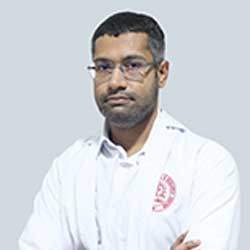 An Image of Dr. P. Senthil (MS, MCh) Cardiothoracic Surgeon at SNHRC Vellore,Tamil Nadu